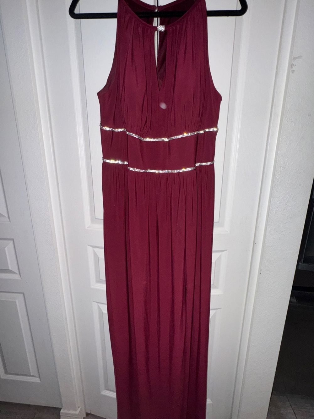 EUC Oleg Cassini Sz 16W burgundy halter full length rhinestone dress